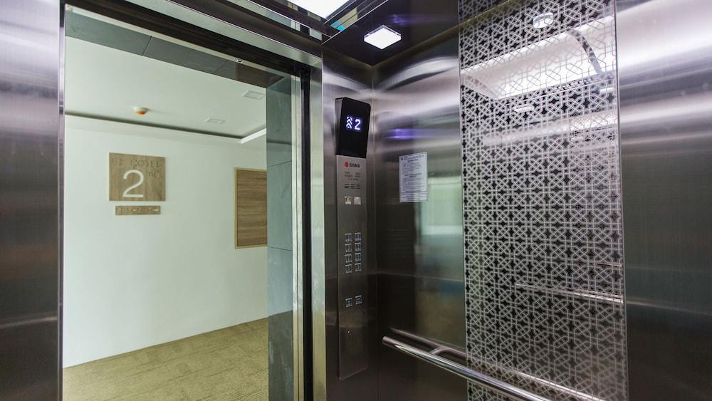 B2 Ubon Premier Hotel Убон Ратчатани Екстериор снимка